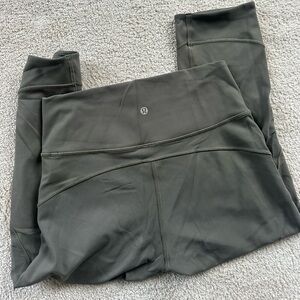 Lululemon In Movement Crop Leggings Everlux 19" Grey Sage Size 8